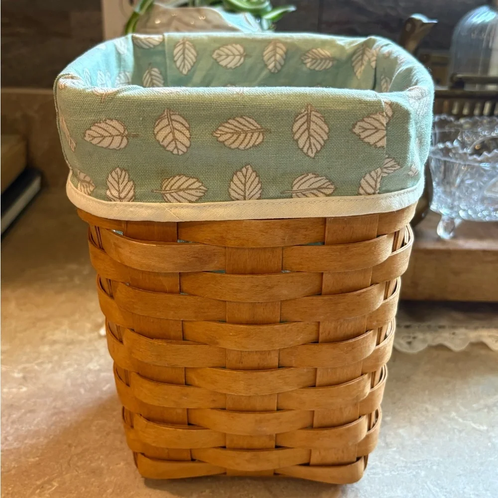 Longaberger Signed 1999 Market Basket w/ Green Leaf Fabric Liner Handmade USA